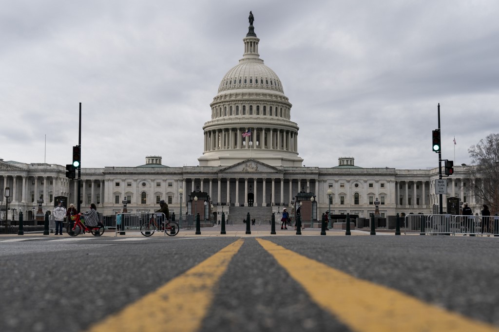 Amenazan con estrellar un avión contra el Capitolio de Estados Unidos