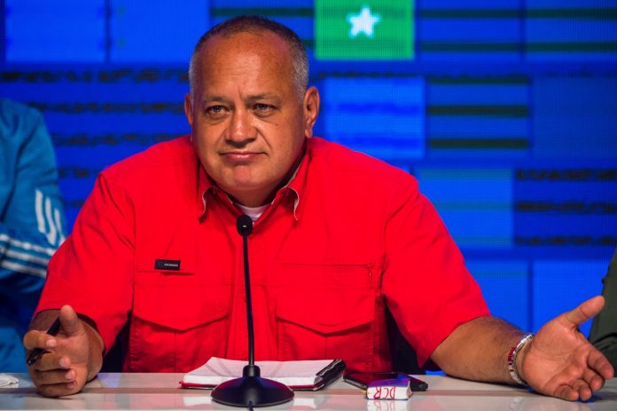 Diosdado Cabello: Feliz día para todas las maestras y maestros de la patria