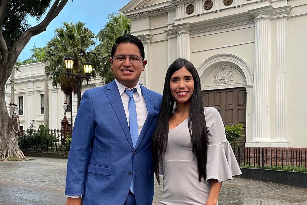 Sobrino de Hugo Chávez se comprometió con una diputada oficialista