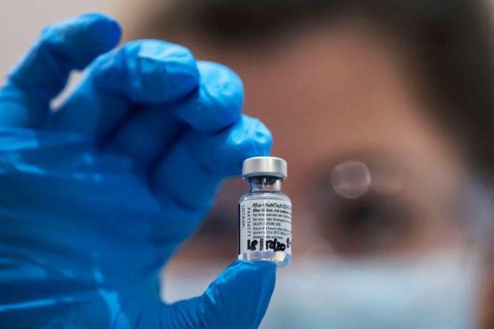República Dominicana tampoco vacunará contra el covid-19 a venezolanos irregulares