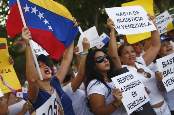 Prórroga de permisos de residencia en Panamá también beneficia a venezolanos