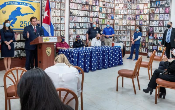 En Florida abrieron centro de vacunación en un museo del exilio cubano