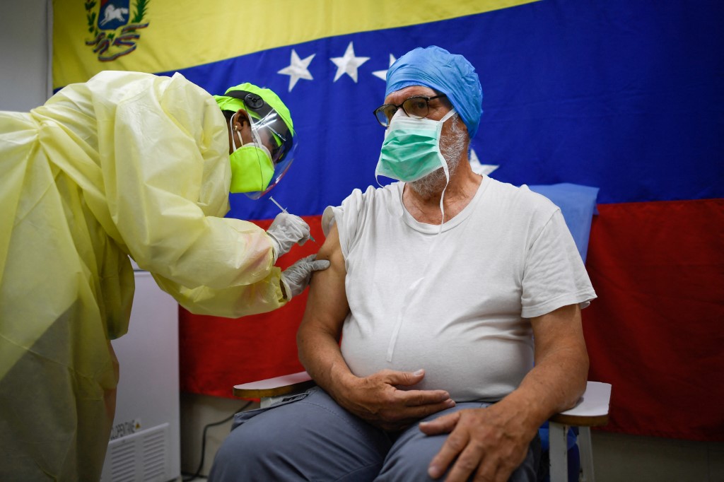 Hospital Clínico Docentes adultos mayores y periodistas, Sociedad Venezolana de Medicina Interna