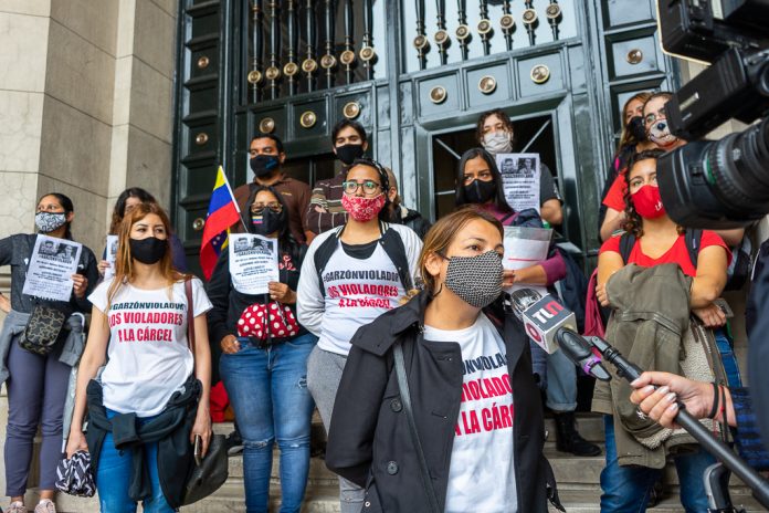 joven venezolana violada