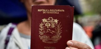 Chile extendió por dos años vigencia de pasaportes venezolanos vencidos
