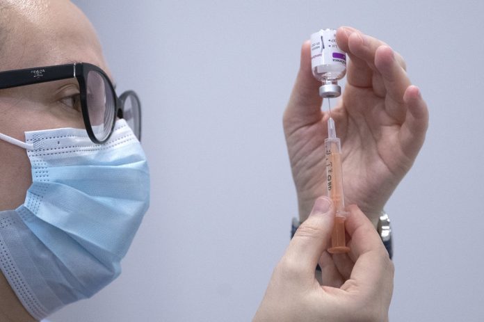 AstraZeneca vacuna Plazo para que Venezuela pague vacunas a través del Covax vence este martes