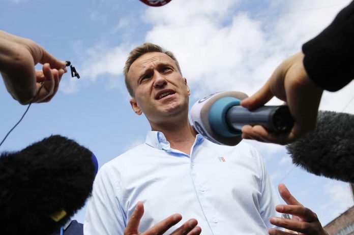 EE UU sancionó a cuatro agentes rusos implicados en el envenenamiento de Navalni Estados Unidos sancionó a Rusia por envenenamiento de Navalny