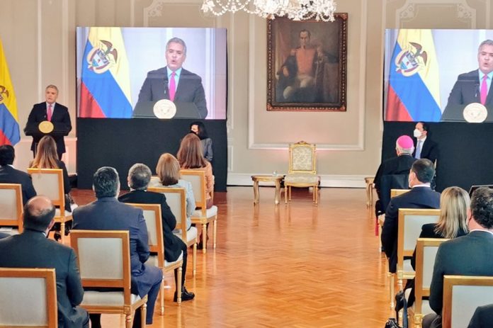 Iván Duque firmó decreto de creación del Estatus de Protección para venezolanos