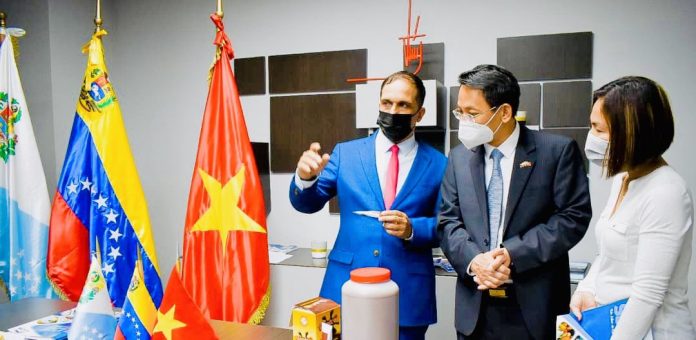 Vietnam evalúa proyectos con empresas en el estado Sucre