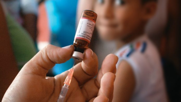 inmunizar población
