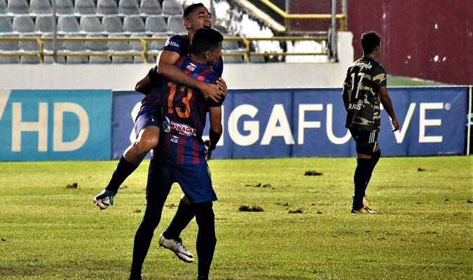 Gran Valencia y Monagas, dos líderes sólidos en el fútbol venezolano