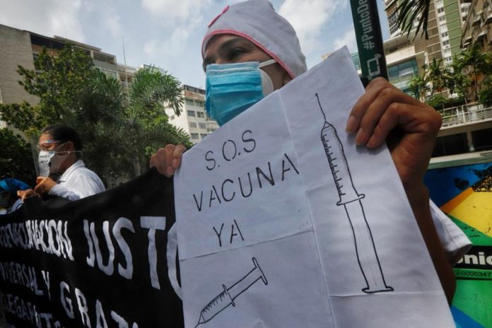 Sector salud exigió un plan de vacunación elaborado por expertos-protestas en