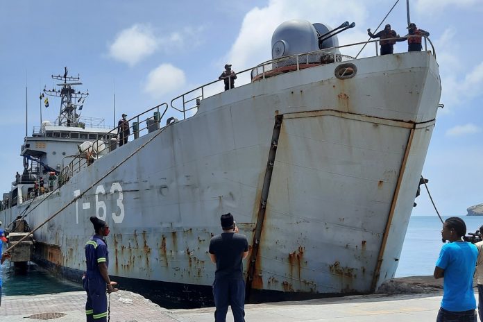 San Vicente y las Granadinas recibió 20 toneladas de ayuda humanitaria enviadas por el régimen