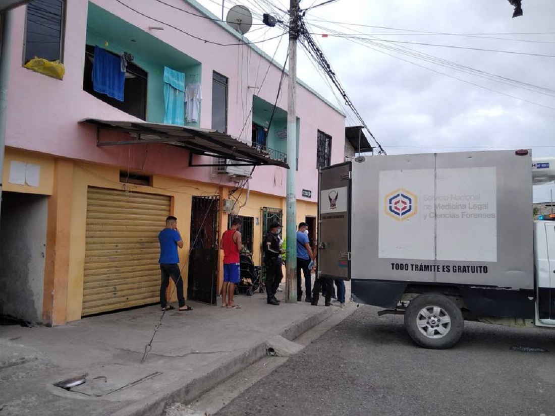 Asesinaron a un venezolano y a su hijo de 7 meses dentro de una vivienda en Ecuador