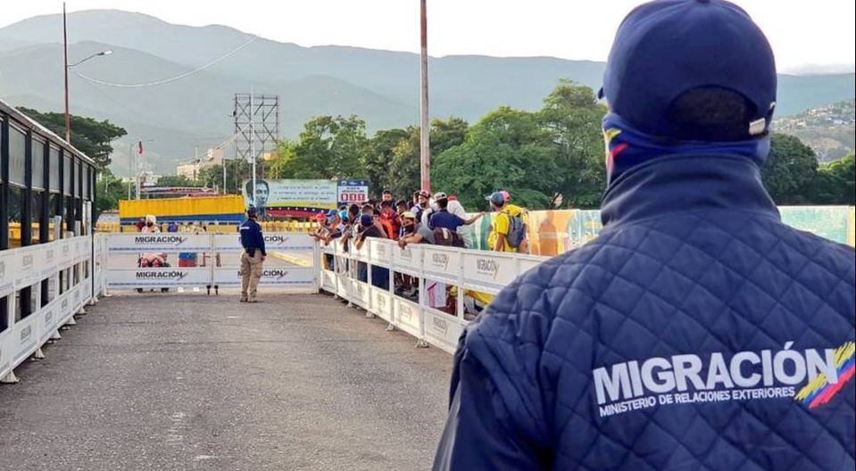 Más de 230.000 venezolanos completaron registro biométrico del Estatuto Temporal de Protección