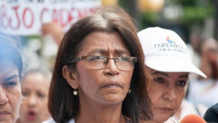 enfermera Anzoátegui Ana Rosario Contreras aseguró que Maduro pasa por encima de la Constitución al fijar un salario en menos de 4 dólares