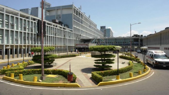 Hospital Universitario de Maracaibo está completamente colapsado