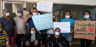 Pacientes de diálisis en Maracaibo protestaron para exigir el arreglo de planta de ósmosis y máquinas