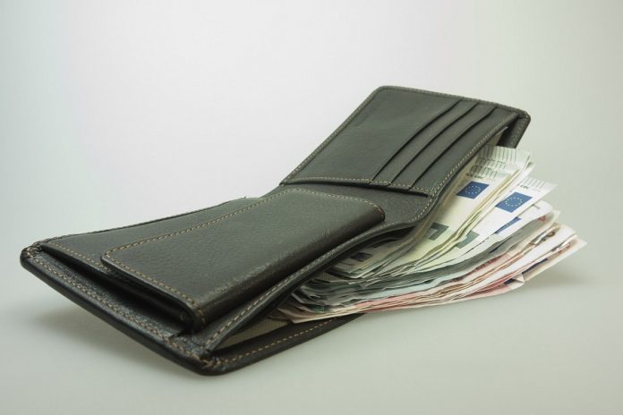 Una mujer recuperó billetera perdida hace 46 años