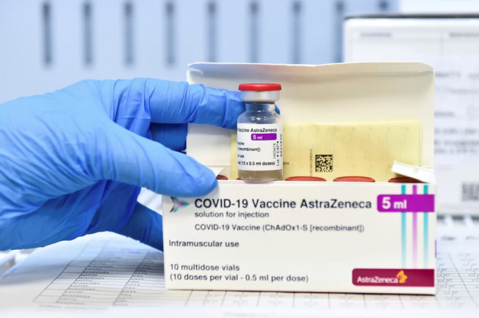 Tras caso de trombosis, Chile decide usar vacuna de AstraZeneca en mayores de 45 años de edad