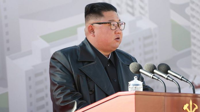 Kim Jong-un secretario - de un misil