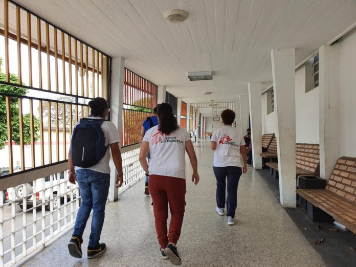 Médicos Sin Fronteras acondiciona áreas especiales para pacientes de covid-19 en Caracas