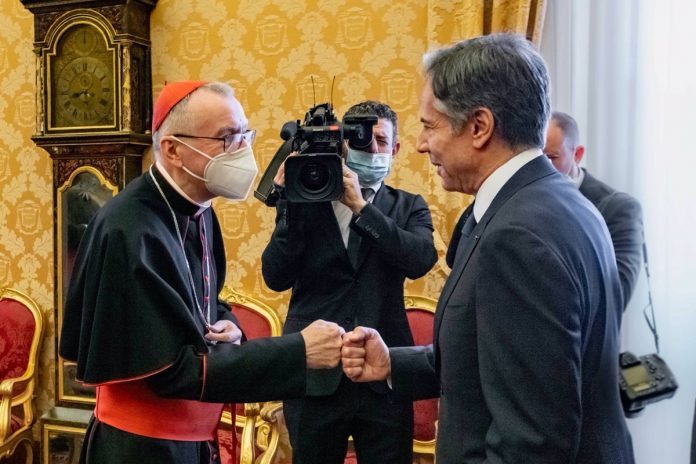Antony Blinken ratificó en el Vaticano el apoyo de EE UU al retorno de la democracia en Venezuela