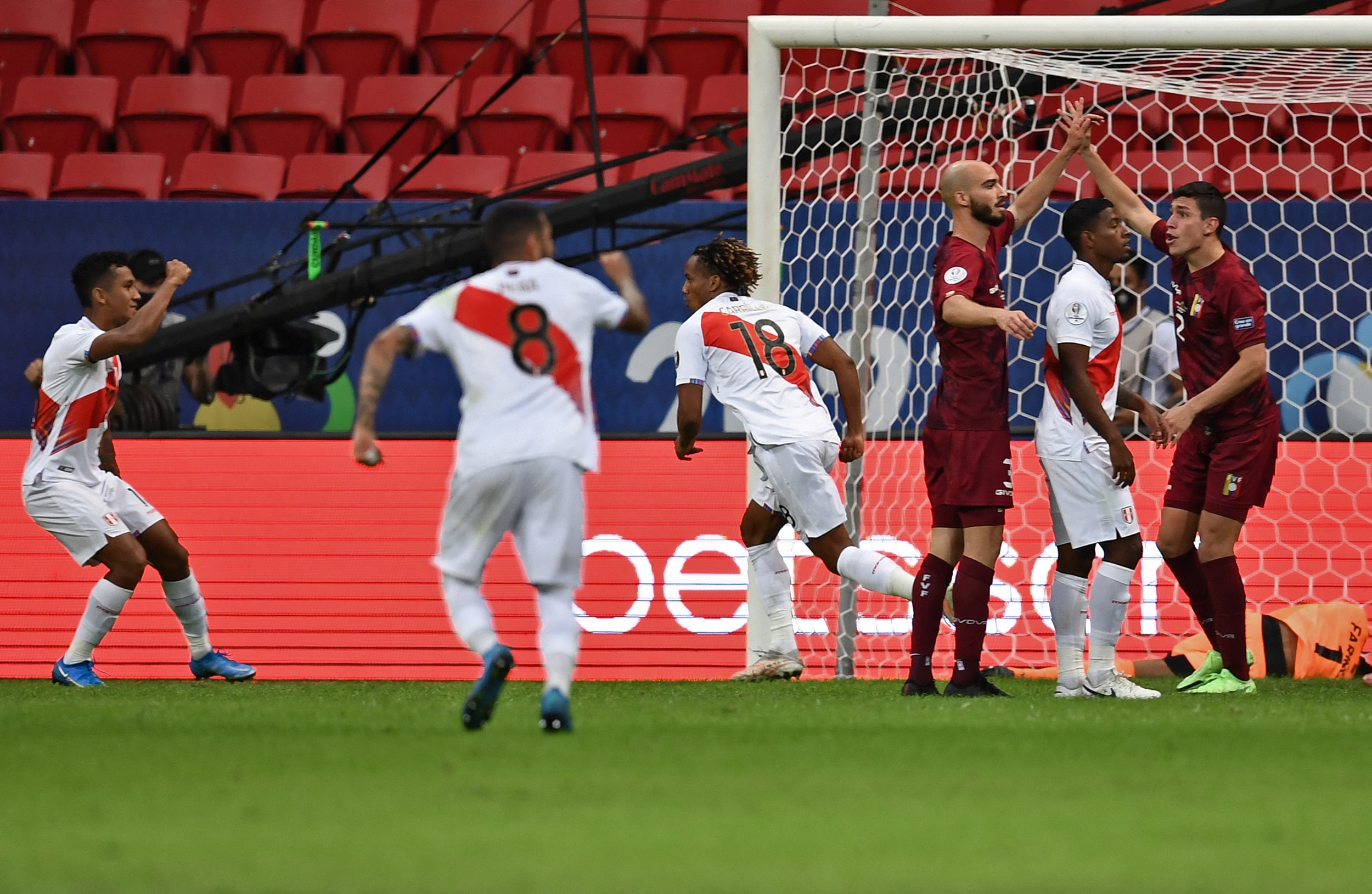 Perú le gana a Venezuela y la elimina de la Copa América