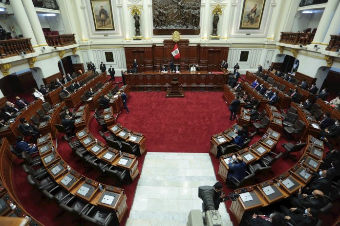 La oposición Perú