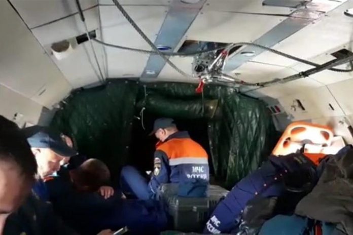 Un avión se estrelló en Rusia con 28 personas a bordo