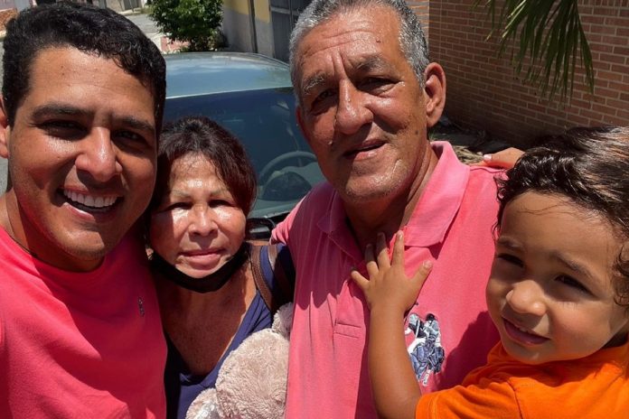 José Manuel Olivares regresó a Venezuela luego de tres años en el exilio