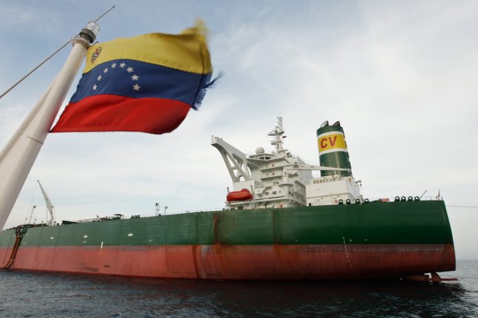 Vecchio: Régimen envió a Cuba 10,7 millones de barriles de petróleo