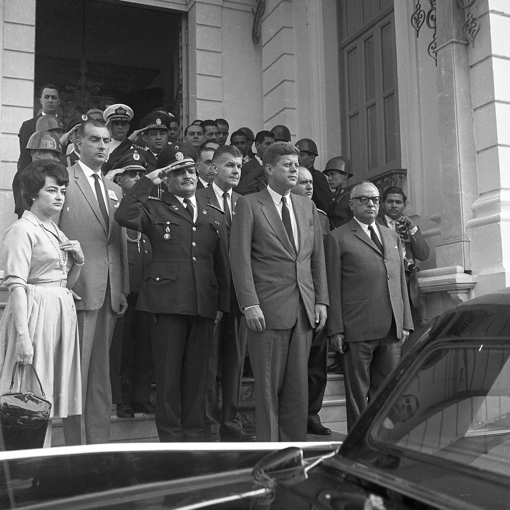 JOHN F. KENNEDY Y RÓMULO BETANCOURT, 1961, POR TITO CAULA