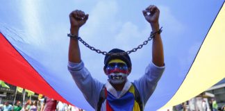 Se cumplen 900 días de la detención arbitraria del periodista venezolano Roland Carreño