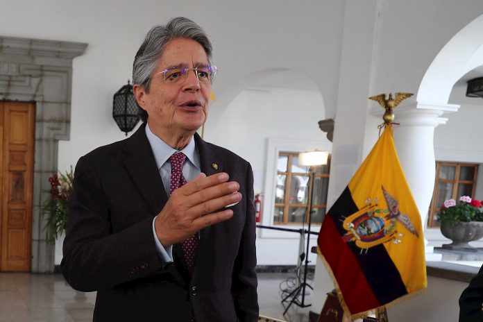 presidente de Ecuador Guillermo Lasso-Lasso expresidentes