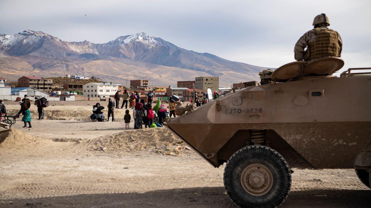 Chile refuerza vigilancia en frontera con Bolivia ante masivo ingreso ilegal de migrantes venezolanos