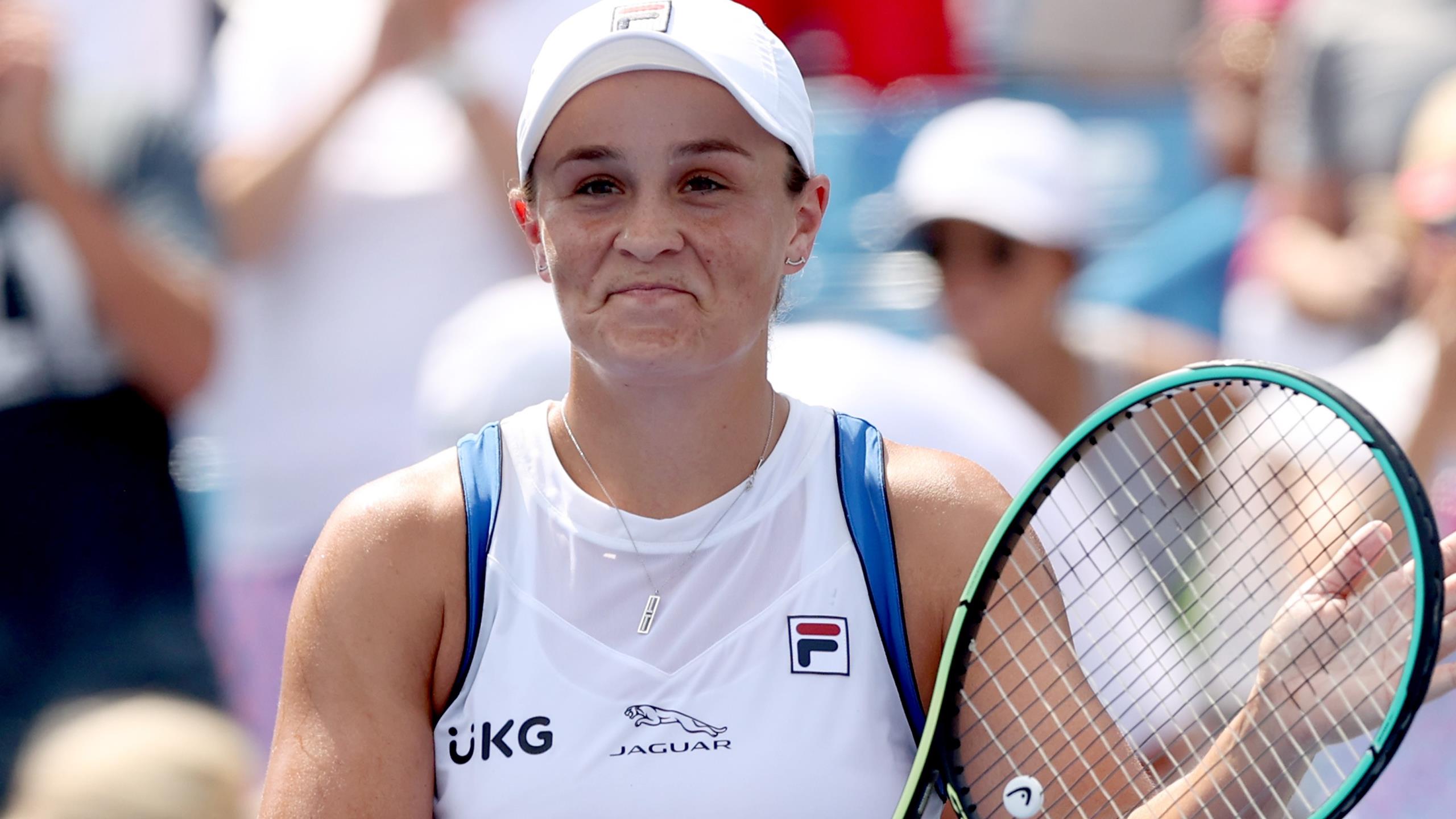 Barty y Zverev avanzan en el Abierto en una Nueva York impactada por las tormentas