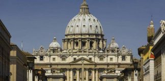 Vaticano guerra Sacerdote francés condenado por abusos sexuales acudió a simposio en Vaticano