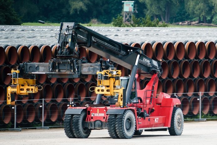 Ubican el último tubo del controvertido gasoducto Nord Stream 2