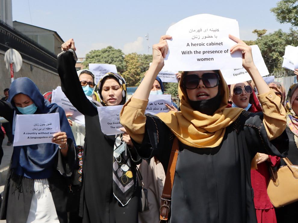 protesta-de-mujeres-afganas-en-kabul