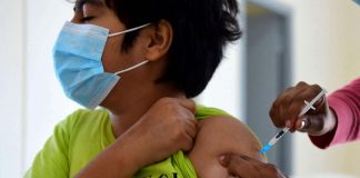vacunación niños vacunas de Sinovac y Pfizer en Ecuador, El Nacional