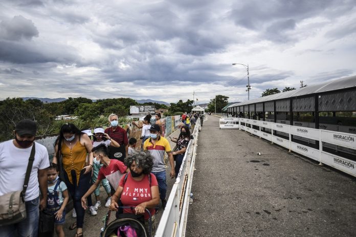 Posponen la reapertura comercial en la frontera con Colombia por falta de coordinación- en