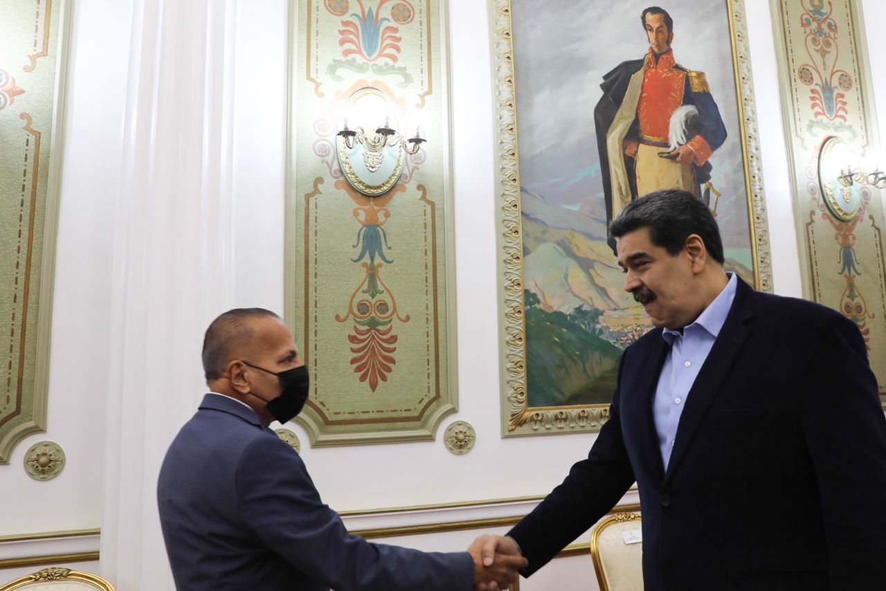 Rosales y Maduro