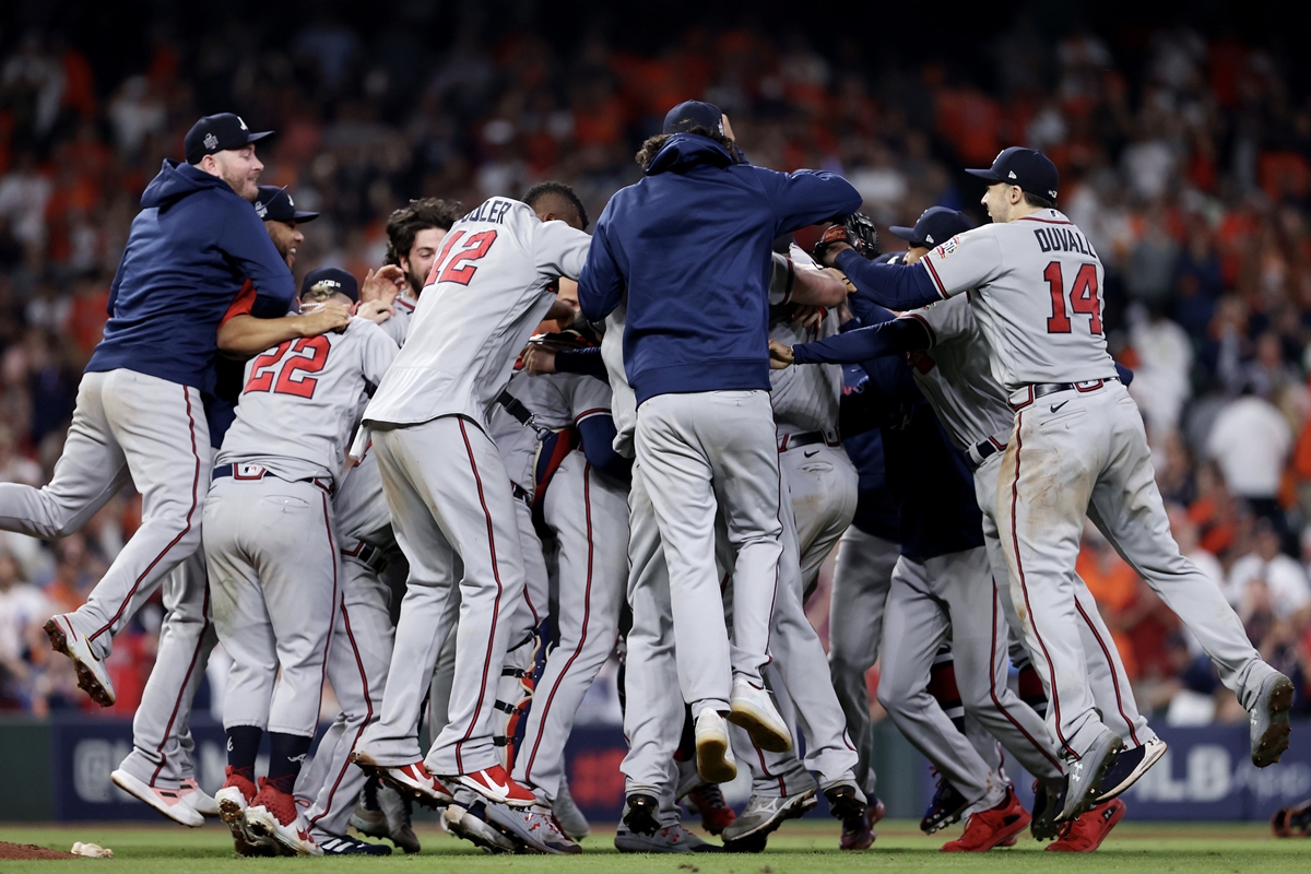 Bravos de Atlanta se proclamaron campeones de la Serie Mundial de béisbol