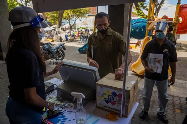 Venezuela con todo listo para las elecciones que se celebrarán en una semana