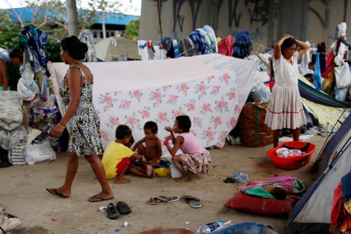 Casi 200 indígenas desplazados por combates en frontera colombo-venezolana