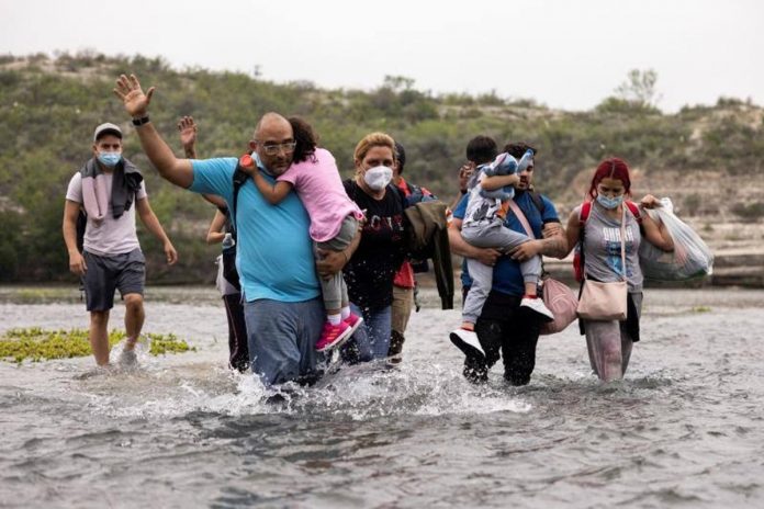 venezolanos Estados Unidos The Washington Post: Los migrantes venezolanos son un nuevo desafío fronterizo para la administración de Biden