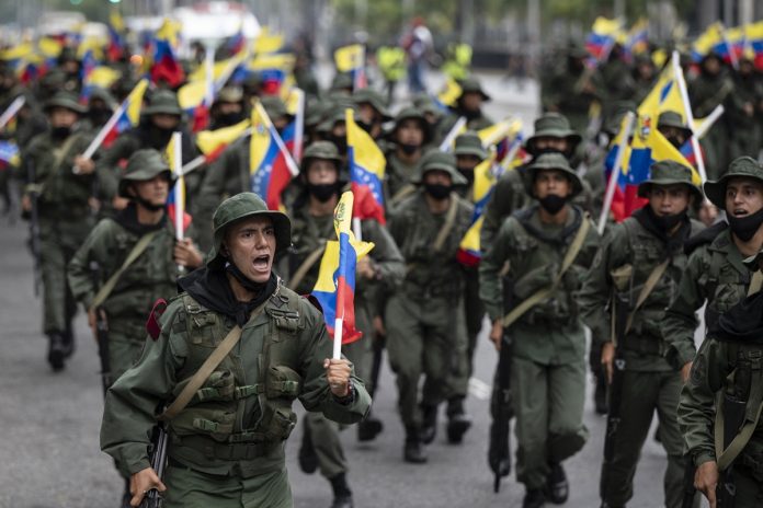 Maduro Fuerza Armada / Rocío San Miguel