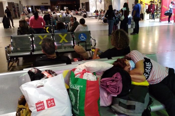 Conviasa dejó varados a pasajeros en Argentina, Bolivia y Maiquetía