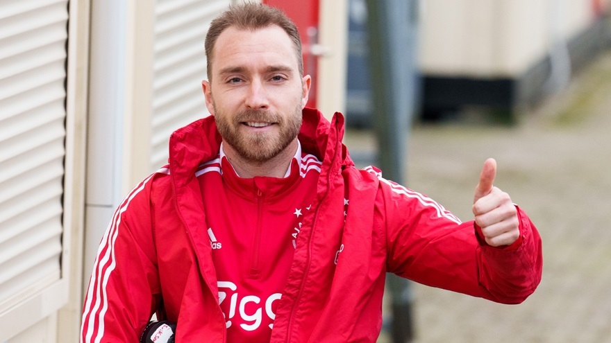 Fútbol.- Christian Eriksen entrena con el filial del Ajax mientras encuentra equipo